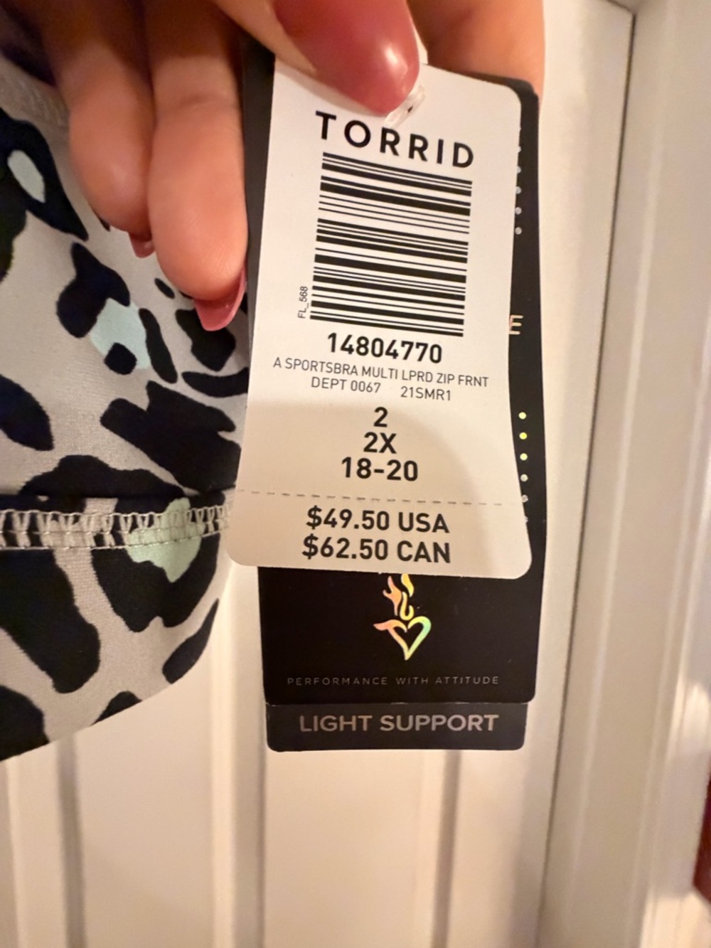 🔥🔥torrid Leopard 3pc Activewear leggings, Bra and T-Shirt SET w/Multicolor Spots - Picture 5 of 5